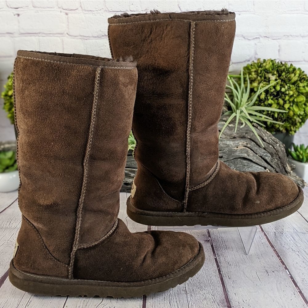 UGG Classic Tall II Boot - Picture 3 of 8